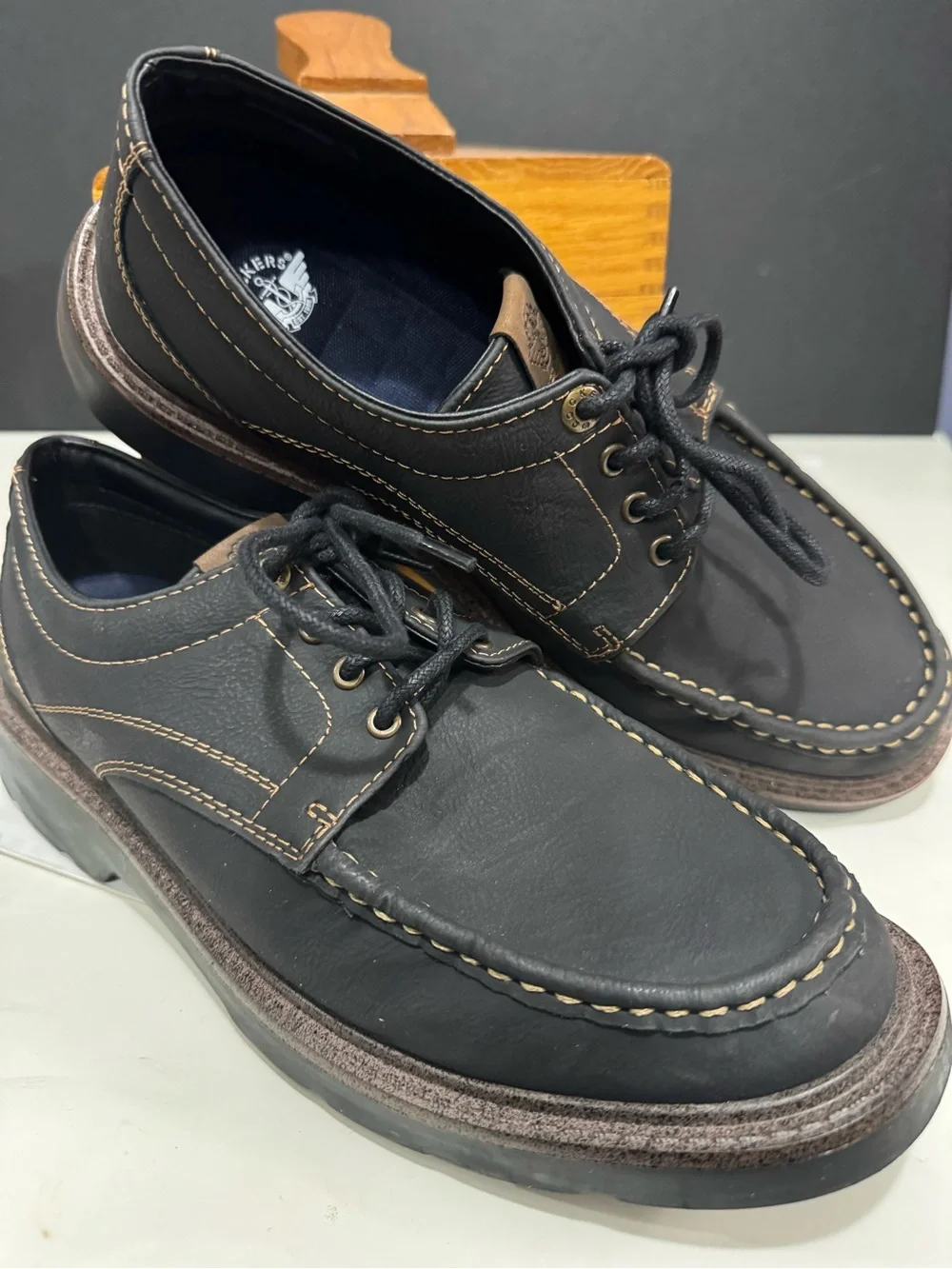 Dockers Black Black Leather Lace-Up Rugged Oxford Docker with contrast stitching